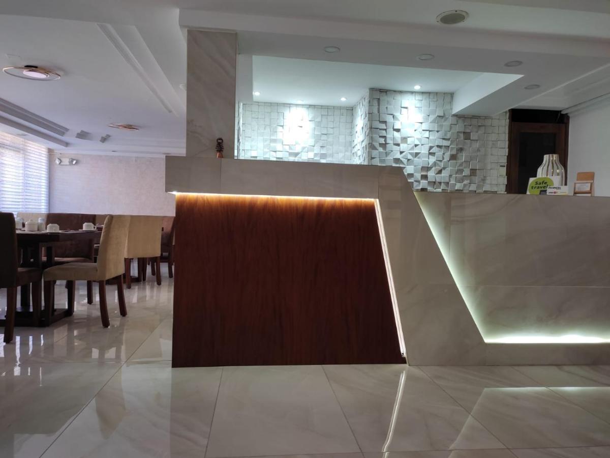 La Carolina Inn كويتو المظهر الخارجي الصورة
