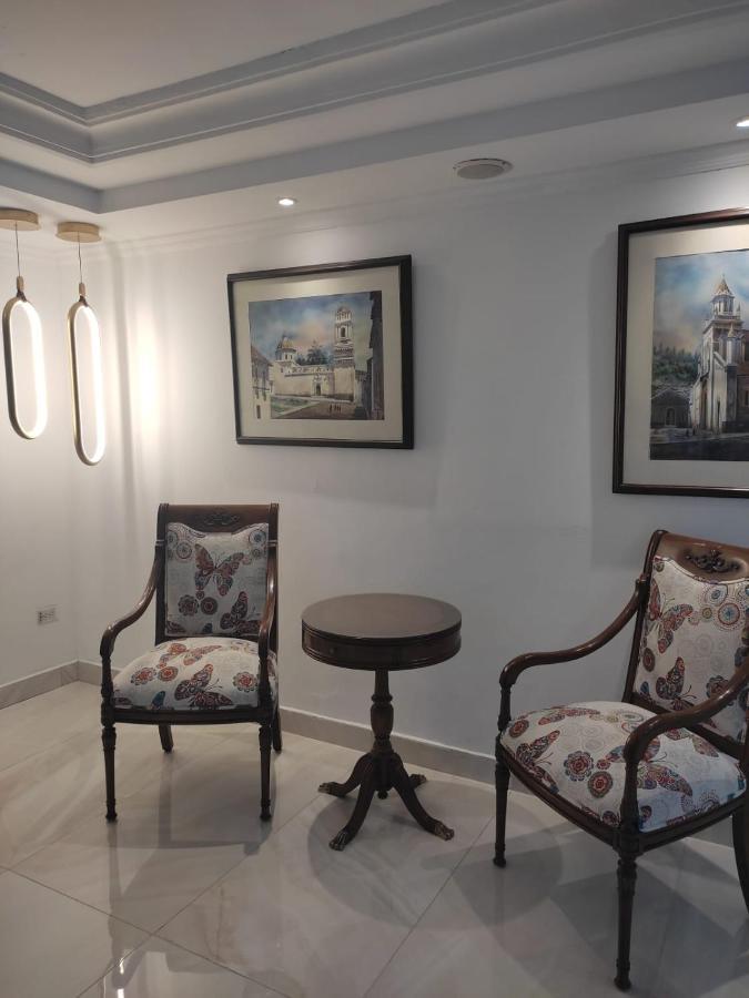 La Carolina Inn كويتو المظهر الخارجي الصورة